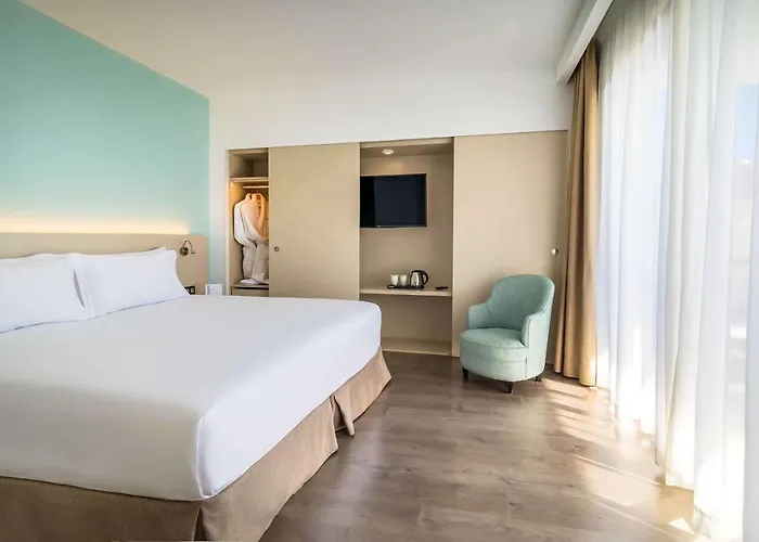 فندق Occidental 4*