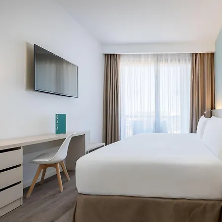 Occidental Ξενοδοχείο 4*